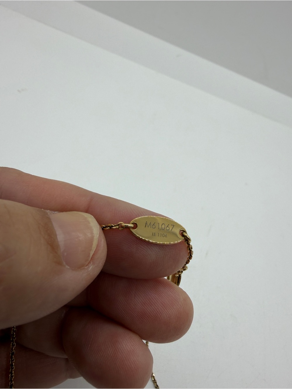 Authentic Louis Vuitton LV me “L” Necklace - Picture 5 of 12